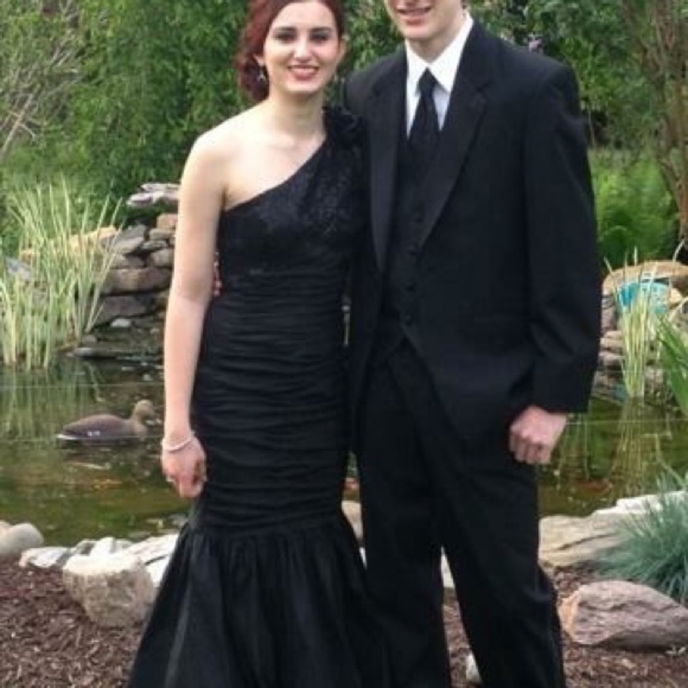 New condition black mermaid prom dress worn once